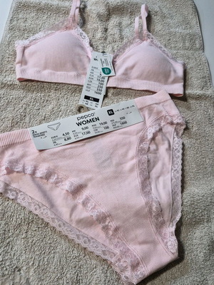 Lingerie set new pink elastic