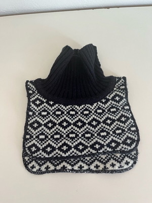 Baby neck scarf Hm like new