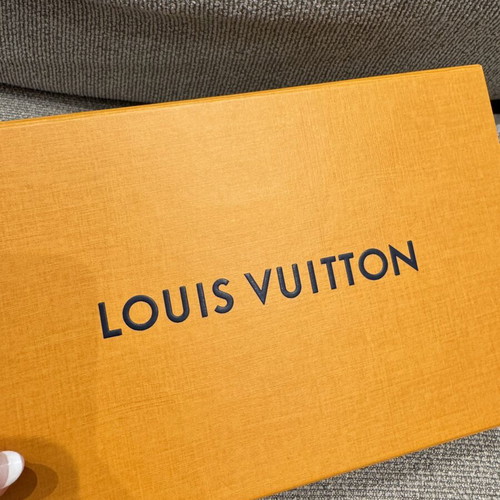 Louis Vuitton gift box new condition
