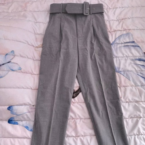 Zara women's high-waisted pants grey, like new, size M