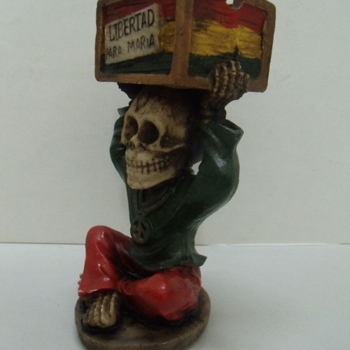 Libertad Para Maria figure used, poliresin, 14.5 cm height