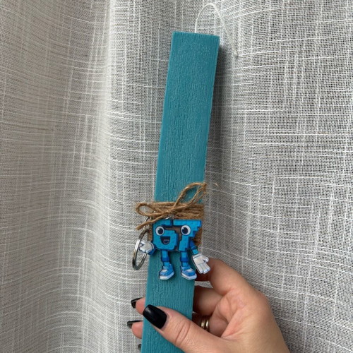 Candle 6-7 new with keychain