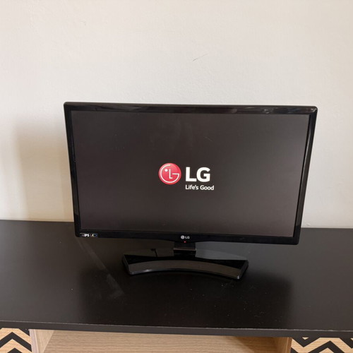 LG 22MT49DF-PZ TV monitor used, 21.5 inches