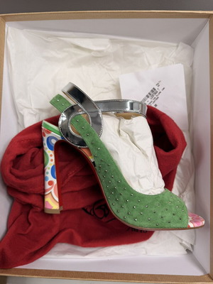 Christian Loubiutin limited edition heels size 38 like new