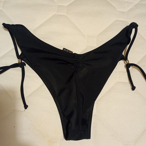 Med Brazilian bottom black, like new