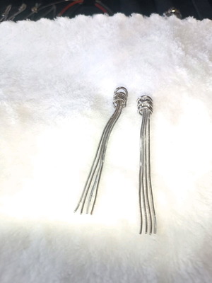 Folie Folie silver earrings new