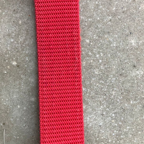 Quiksilver vintage fabric belt 2005 adjustable, bright red