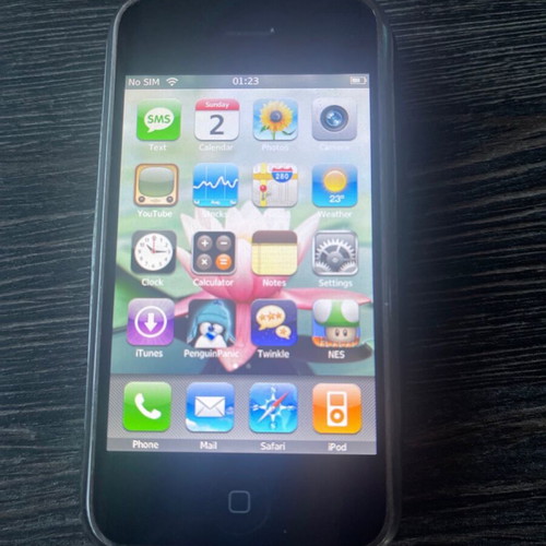 iPhone 2G 1st generation used, Greek network unlocked