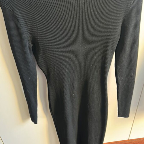 H&M Black Ribbed Dress L New, Very Elastic