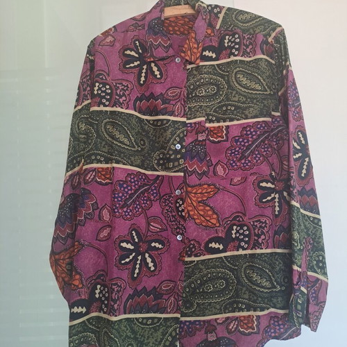 Silk shirt like new, colorful, size M