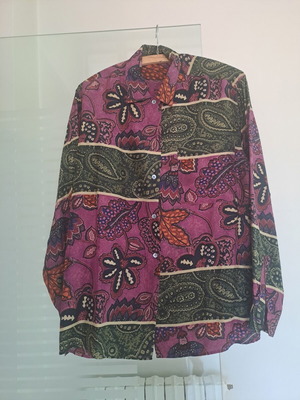 Silk shirt like new, colorful, size M