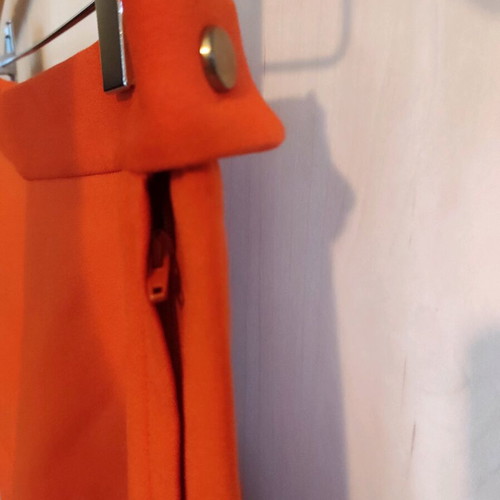 H&M skirt orange like new, size M