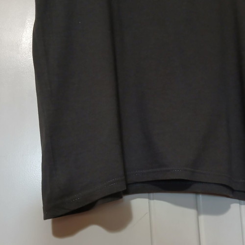 Surf & Style cotton T-shirt medium size like new, gray multicolor