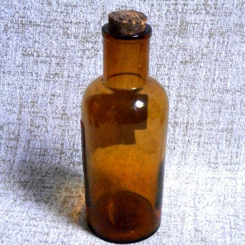 Pharmacy bottle used vintage German potassium alum