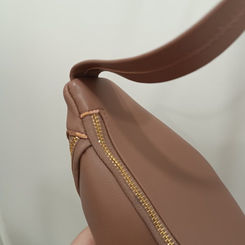 Verde women's beige waist bag used