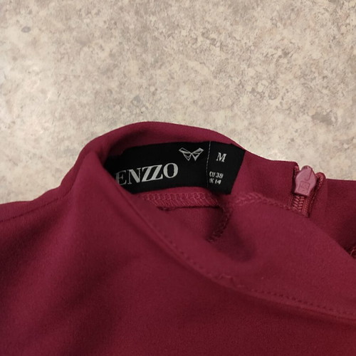 Enzzo magenta dress, size M