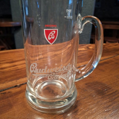 Budweiser collectible glass new 1 liter
