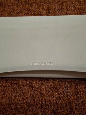 Gentle Monster glasses case used, suede, off-white