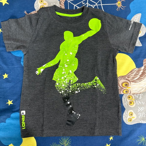 And1 short-sleeve gray basketball t-shirt used, 4-5 years old