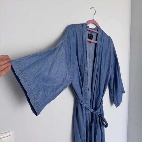 Denim kimono size S like new, blue, dress with side slits and belt
