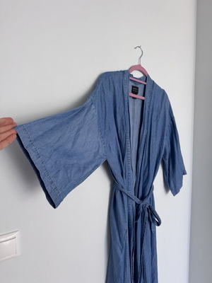 Denim kimono size S like new, blue, dress with side slits and belt