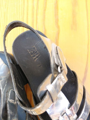 Silver Zara girls sandals size 27 like new