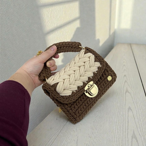 Marshmallow style handbag new, brown, cotton yarn