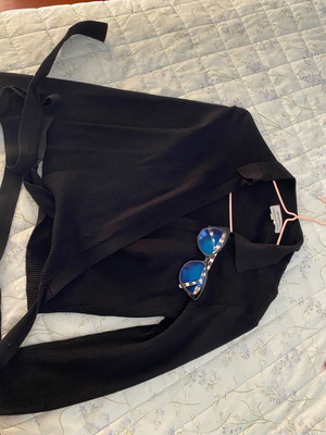 Attrattivo blouse wrap style size M