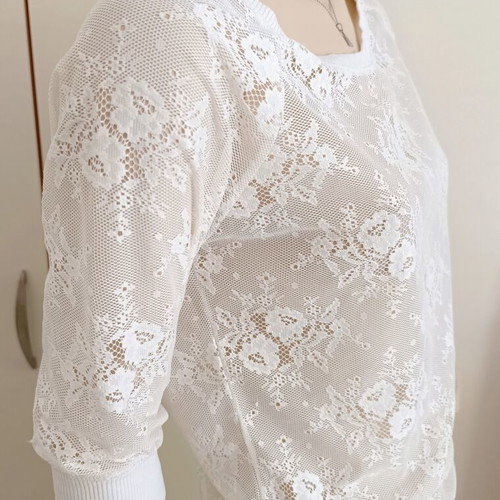 Bershka White Lace Blouse with Roses and 3/4 Sleeves like new, size S
