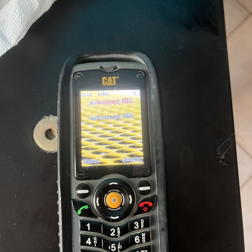 Cat B25 2013 mobile phone like new with minor screen scratch