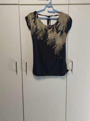 Bershka women's t-shirt medium used, black, slightly backless