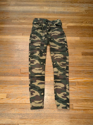 Παντελόνι ψηλόμεσο μιλιτέρ μεταχειρισμένο, μέγεθος small Bershka καφέ και πράσινο