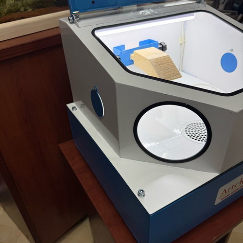 Jewelry Work Cabinet for Sandblasting and Vacuum Like New