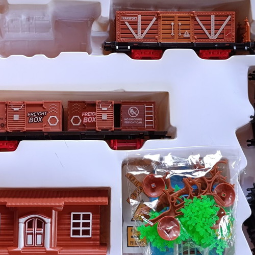 Train set missing engine, like new