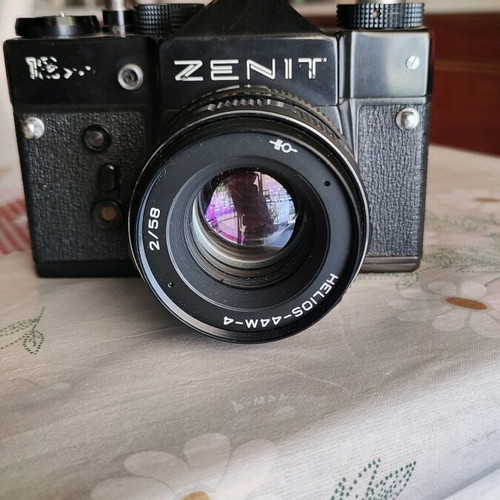 Camera Zenit 12xp & Flash Vivitar Auto Thyristor 550FD φωτογραφική μηχανή
