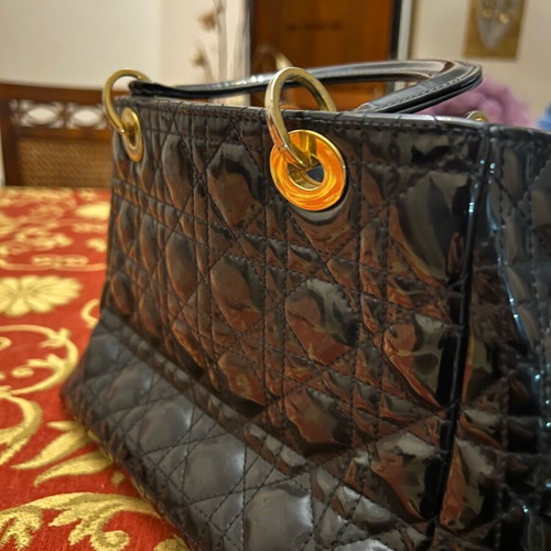 Leather handbag like new