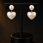 Exis Jewellery gold earrings with pearl and heart pendant