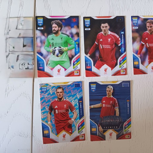 Adrenalyn XL 2026 Liverpool cards like new, set of 9