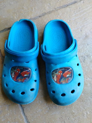 Spiderman Kids Slippers used, size 30-31, blue