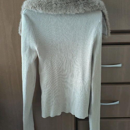 Zara beige sweater with fur and zipper, size S, like new