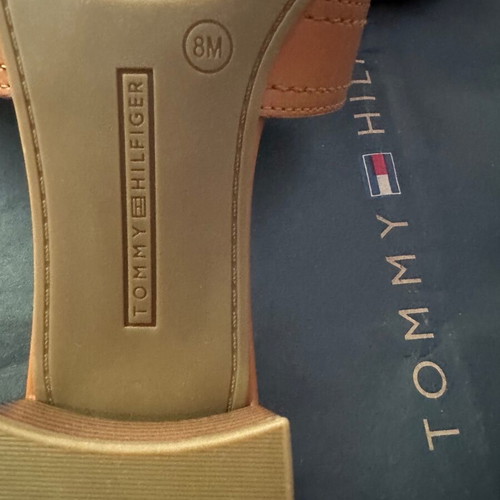 Tommy Hilfiger platform sandals size 38, camel