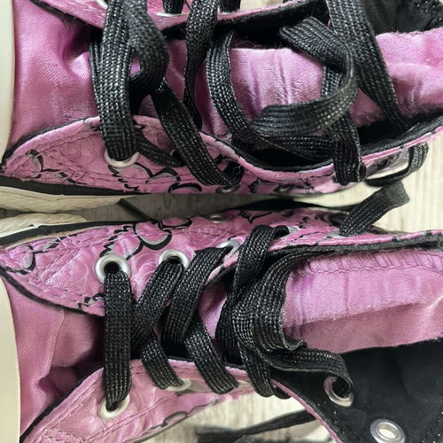 Converse Chuck Taylor pink boots like new, size 27