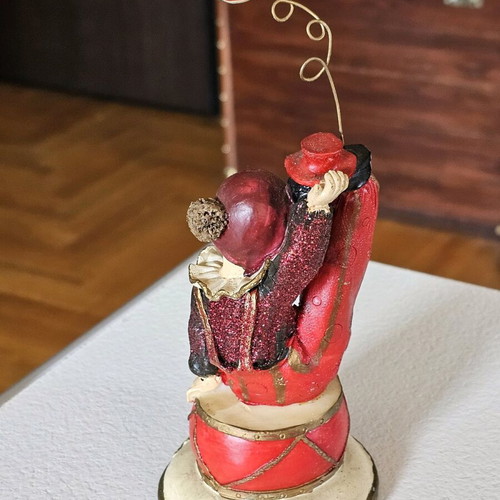 Porcelain clown collectible like new, decorative 1970s-1980s