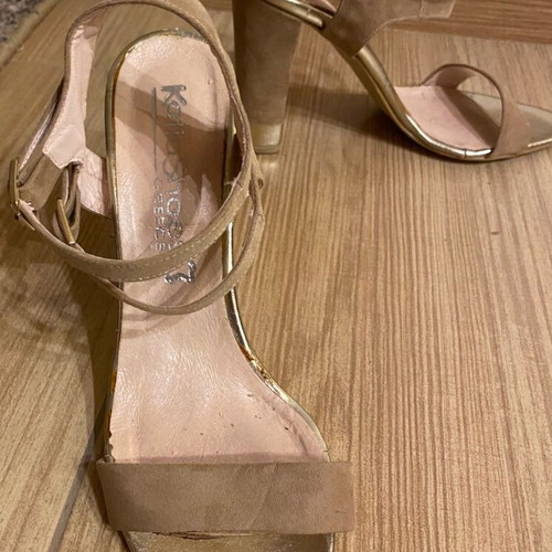 Leather sandals like new, beige size 39, suede and gold