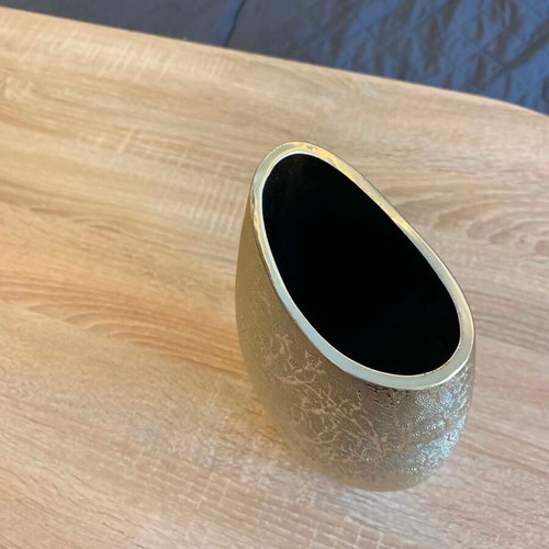 Modern ceramic vase 29cm gold with embossed design like new