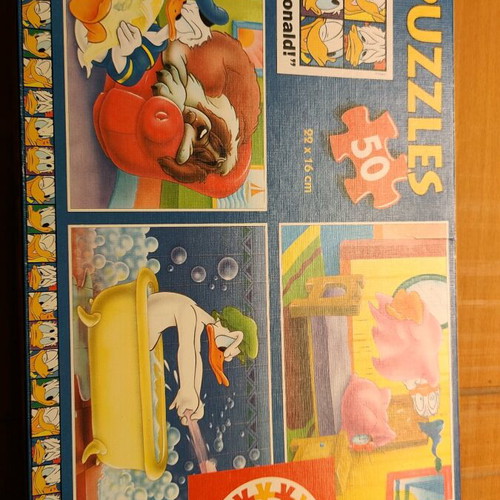 Donald Duck puzzles like new, set of 3 with 50 pieces
