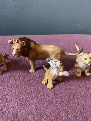 Schleich wildlife lion figures bundle