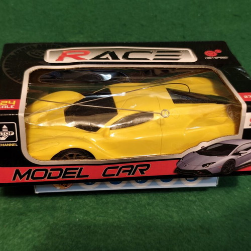 Race Model Car 1:24 remote control, yellow