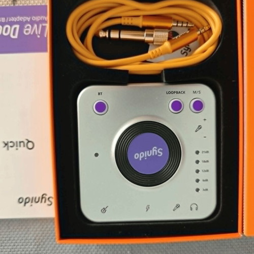 Synido Live Dock A20 Audio Interface like new, silver edition