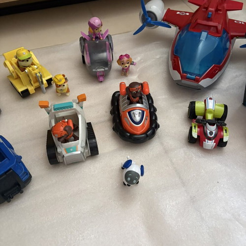 Paw Patrol large set: airplane with all cars and figures